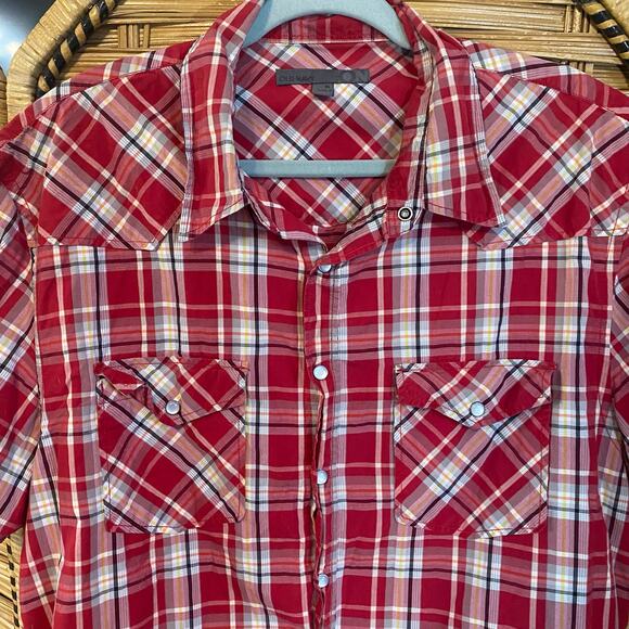 Old Navy Men’s XL Red Plaid Western Snap Shirt Short Sleeve work wear - Picture 2 of 6